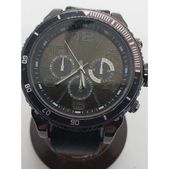 Men's watch. Sport face. Multifunction items on watch face. 5327
